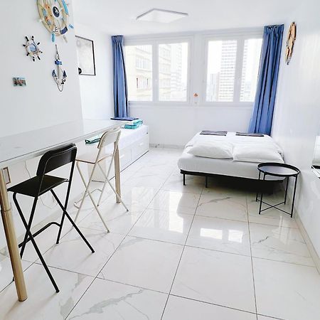 Apartment Near Subway And Supermarket París Exterior foto